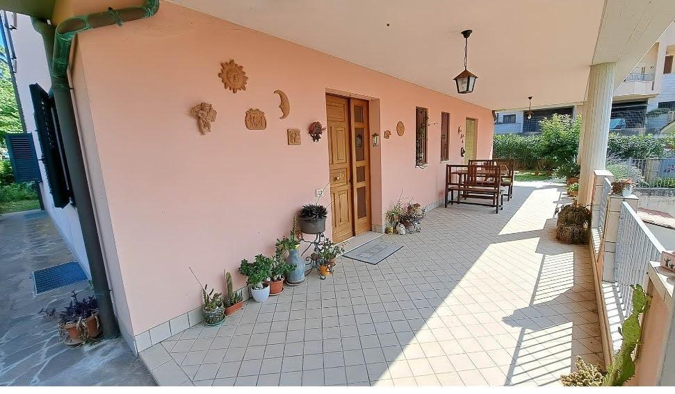 RMDU15 CIELO-TERRA<br/>VENDITA<br/>SENIGALLIA<br/>€ 370000